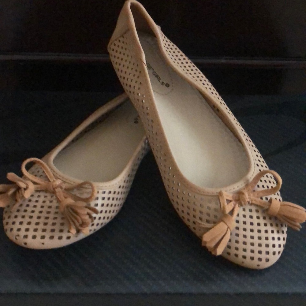 Girls Rampage Flats